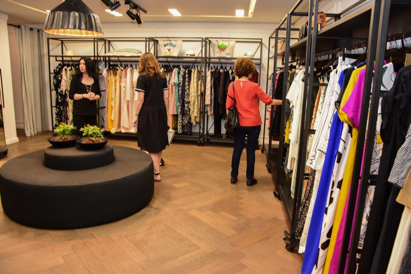 An Evening Around Dresses